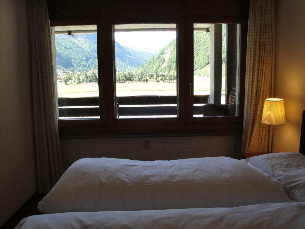 Monte Rosa D 412 Aparthotel Täsch Exteriör bild